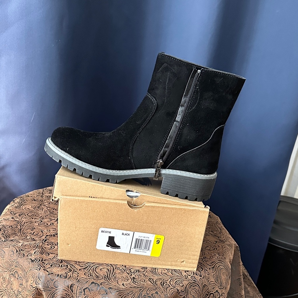 7 For All Mankind Black Ankle Booties